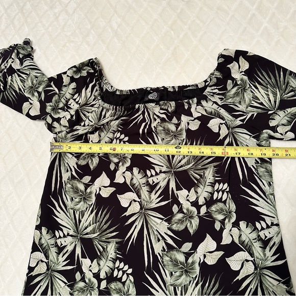 Bobeau Off Shoulder A-Line Tropical Print Dress NWOT - Picture 5 of 7